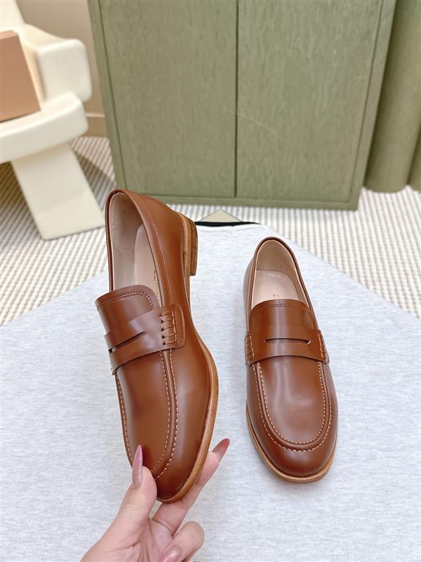 2025112812728278 310